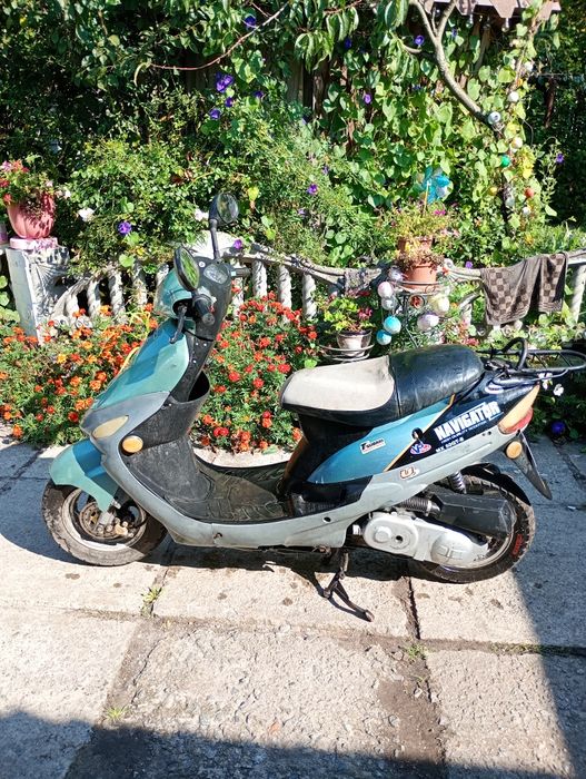 Продам Скутер Навігатор На Ходу з документами Не димить