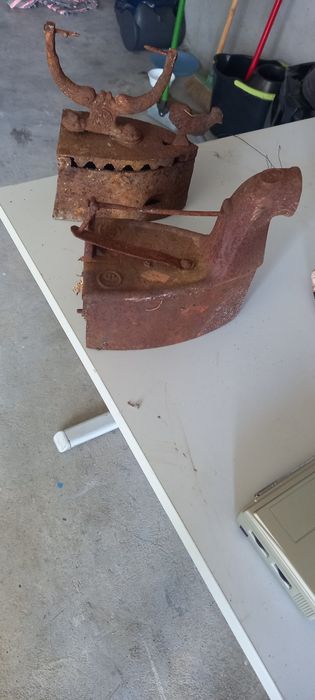 Ferro antigo de brasas