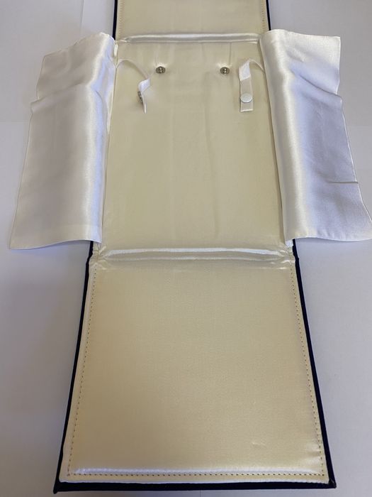 Оксамитовий конверт SINGAPORE GEMS & metals co. (pte) ltd