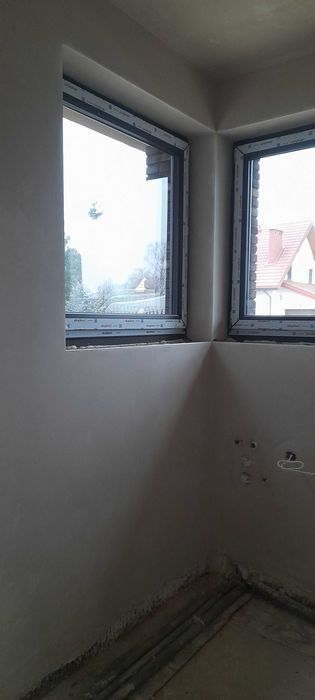 Tynki maszynowe gipsowe, cementowo-wapienne, agregat.