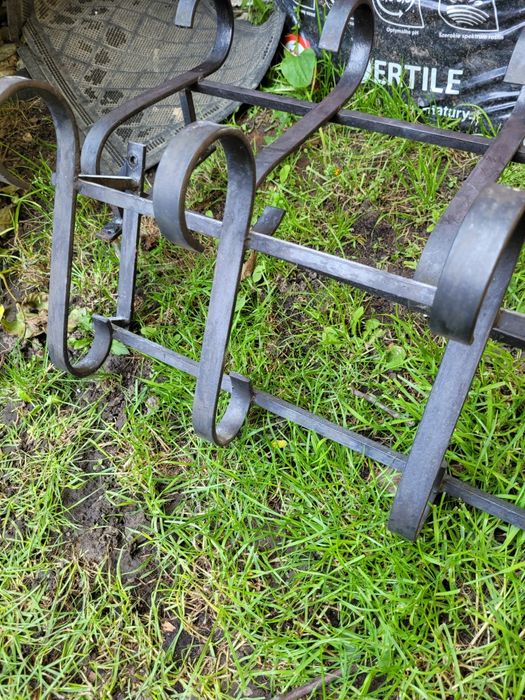 Kwietnik barierka wspornik na okno