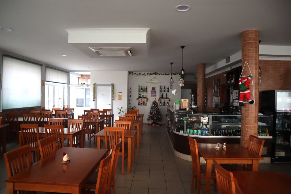 Vende-se ou Aluga-se Restaurante no Castanheiro do Ouro - Tarouca