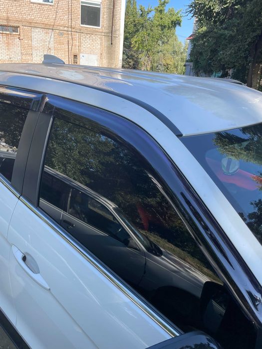 вітровики на Міцубісі Екліпс-кросс