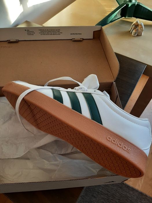 Tenis Adidas - NOVOS