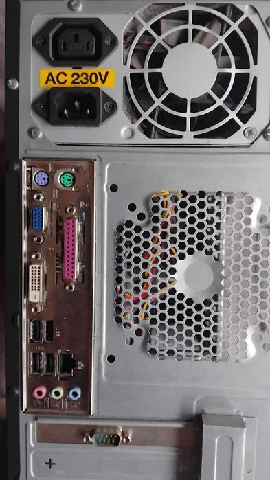 Материнская Gigabyte GA-H61M-S2PV+PowerLogic 400W+Celeron G1610 2,66