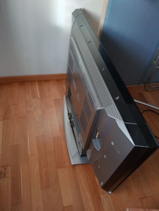 TV LCD - LG - A funcionar