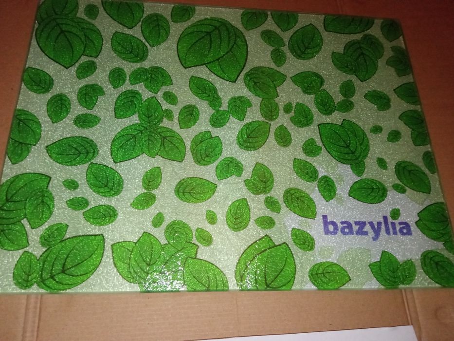 Szklana deska podstawka lub do krojenia