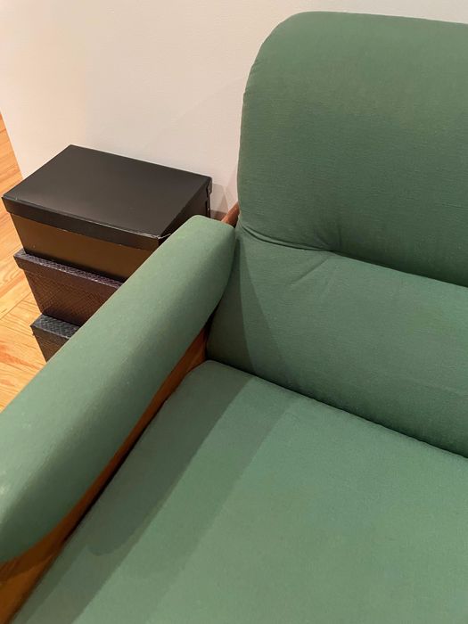 Sofá 2 lugares CERNE 130x85 cm