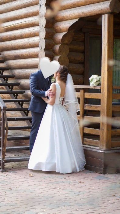 Свадебное платье в отличном состоянии