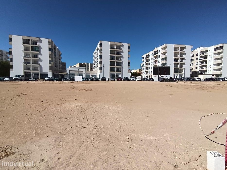 Lote Exclusivo em Lagoa – Oportunidade de Investimento no Algarve