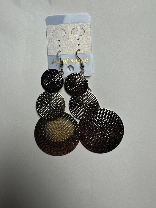 Kolczyki w kolorze złotym