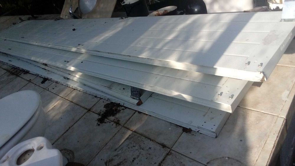 Portão de garagem Saccionado
