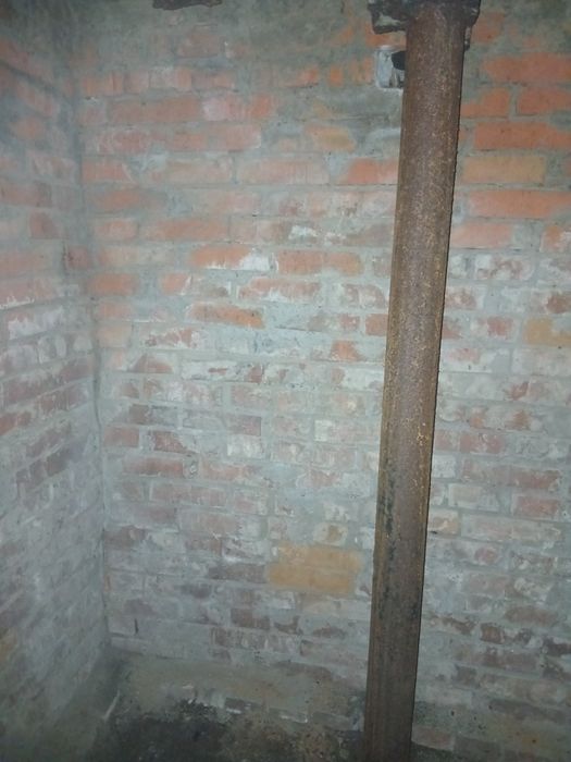 Продам кирпичный погреб