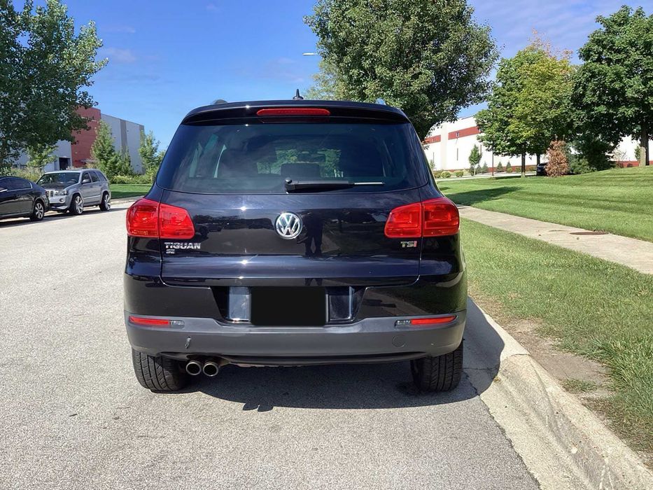 Volkswagen Tiguan      2016