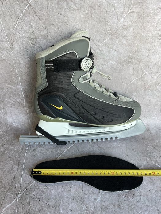 Nike коньки новые 42
