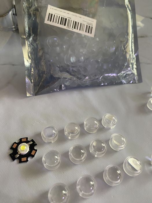 Лінзи для світлодіодів