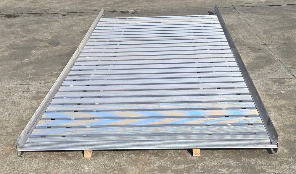 Platforma aluminiowa z bardzo mocnego panela wys. 40mm wym 5315x2120mm