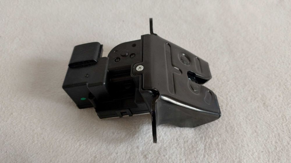 Zamek Klapy Bagażnika Tył Tylny KIA CEED II Hyundai I30 II Nowy Org.