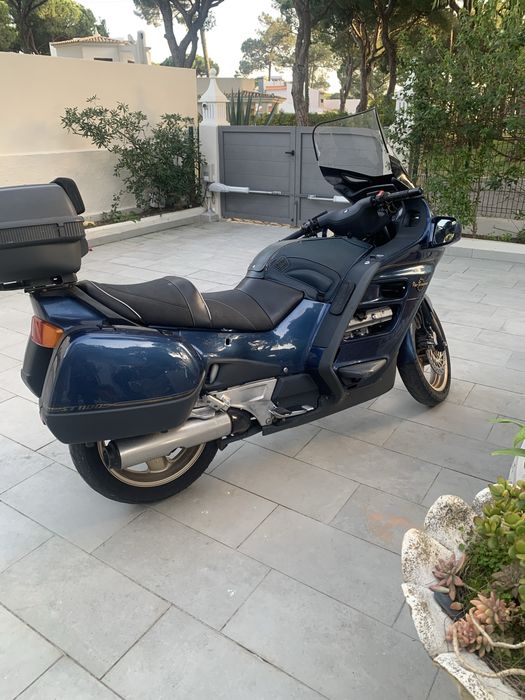 Moto honda pa european com poucos km ano de 2002