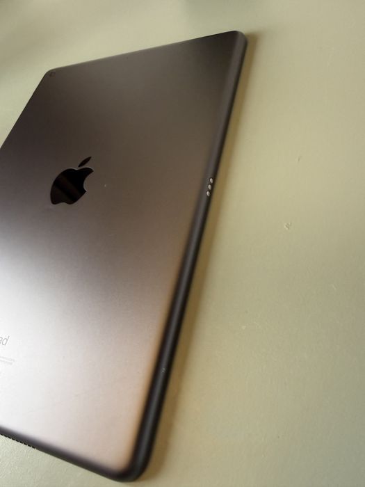 Apple iPad 10.2” 8a Geração 2020