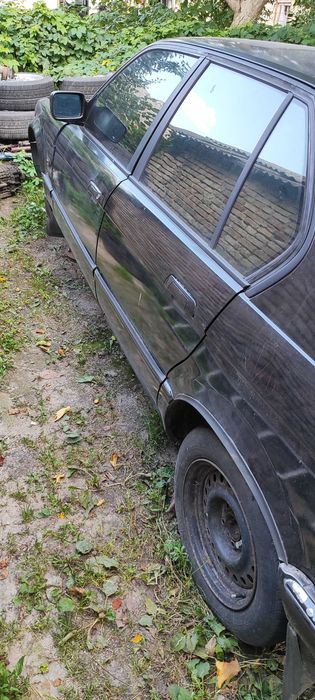 продам автомобили бмв   е 32  3 штуки
