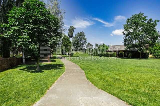 Пирново  - отель 3500 м кв на 1 га