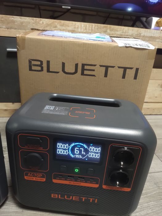 Зарядная станция Bluetti AC70P / 1000 Вт номинал /2кВт в режиме PowerLift/ 864 Вт⋅ч / LiFePO4 батарея