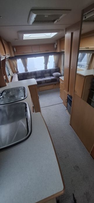 Caravana 2 eixos 2008