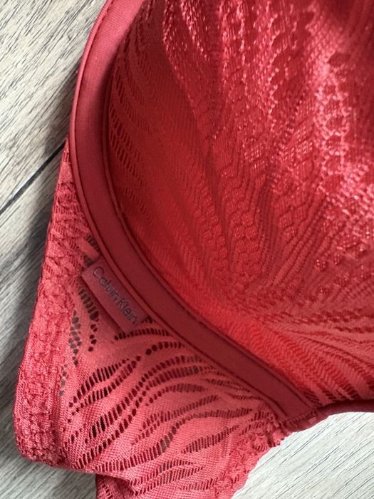 Biustonosz Calvin Klein 75A