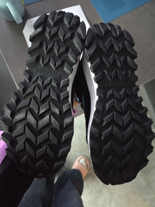 Черевики,кросівки високі Sketchers
