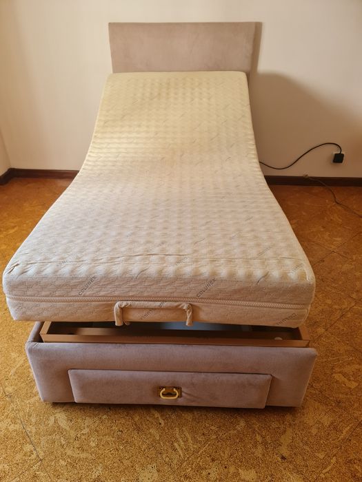 2 Soumiers com estrado articulado elétricos