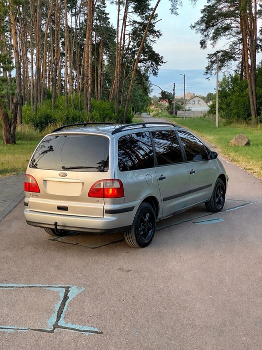Ford Galaxy для військових