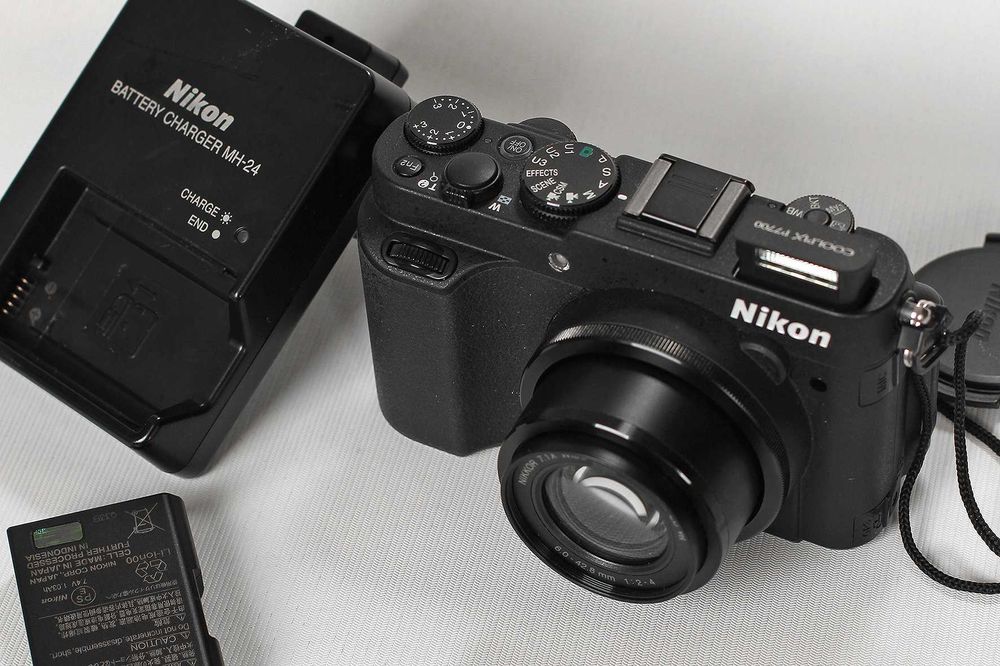 Nikon COOLIPIX P300 ブラック 価格.com - ニコン COOLPIX P300 価格比較