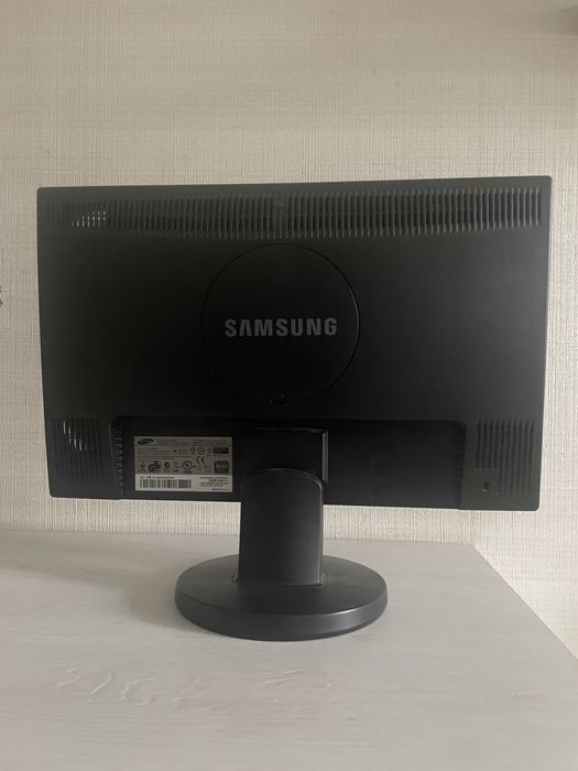 Монітор Samsung SyncMaster 943SN
