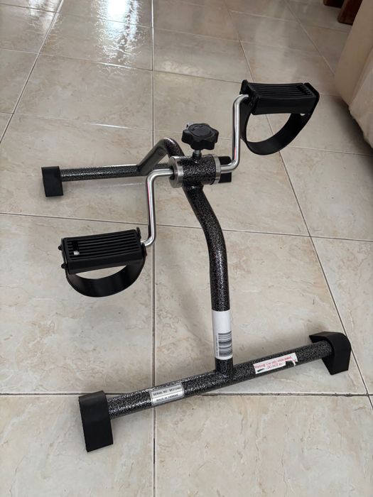 Exercitador de Braços e Pernas