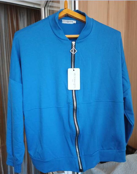 Продам новые  женские кофты.