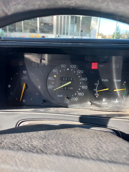 Vendo SAAB 900 75% em bom estado