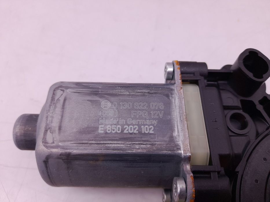 Motor vidro frente direito SEAT Leon (KL1)
