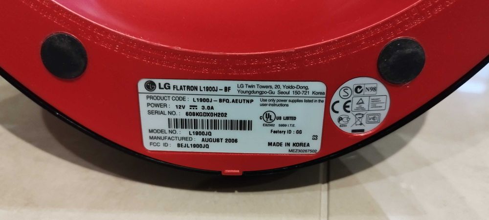 Monitor LG L19 i Monitor LG L17