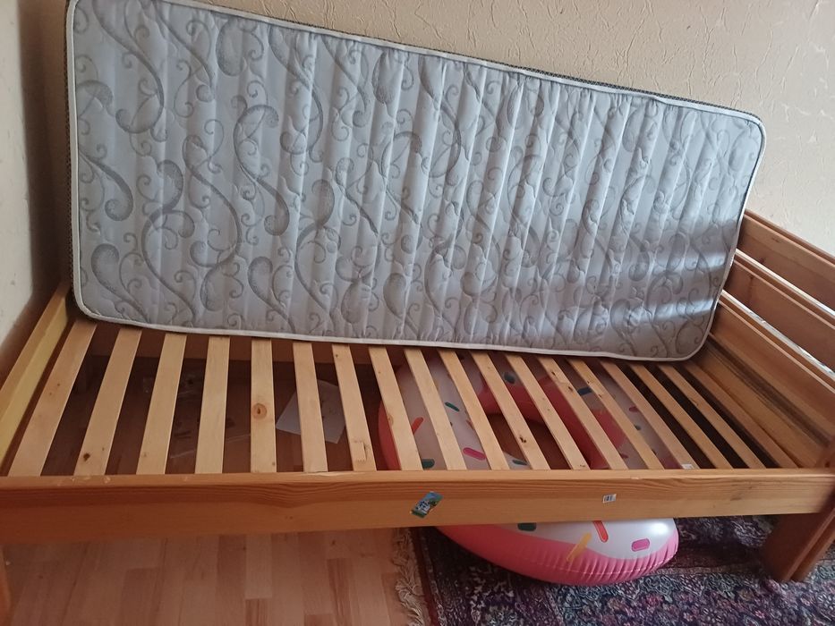 Односпальне ліжко