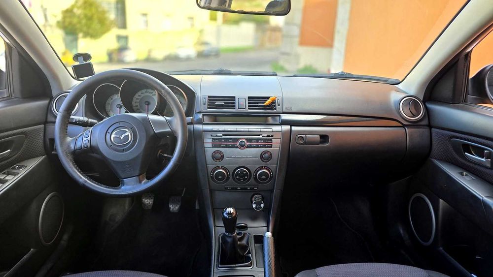 Mazda 3 Sedan 1.6 MZ-CD Exclusive 109 cv | 2008 | Quase 2.500 € investidos
