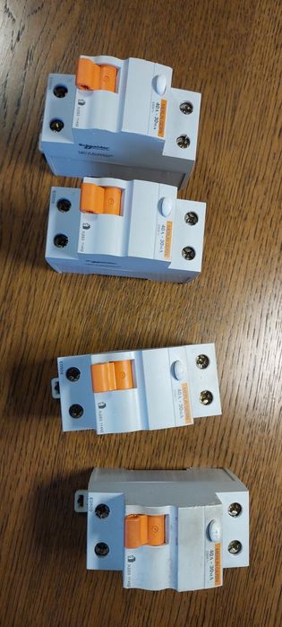 Диференційне реле дифреле Merlin Gerin (Schneider Electric) 40A.