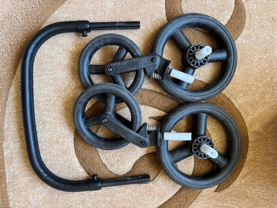 Продам універсальну коляску Anex IQ 3в1 в хорошому стані