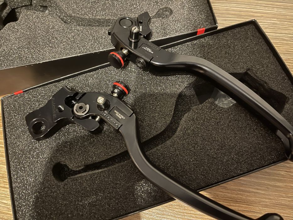 Важелі Rizoma Ducati курки гальма зчеплення