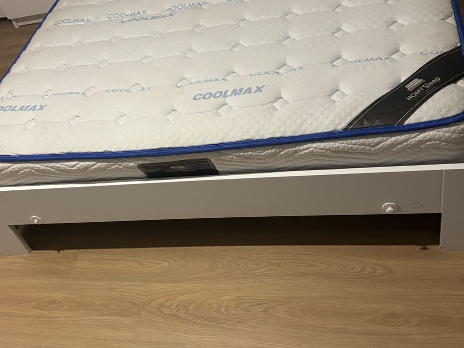 Cama com colchao 140x190