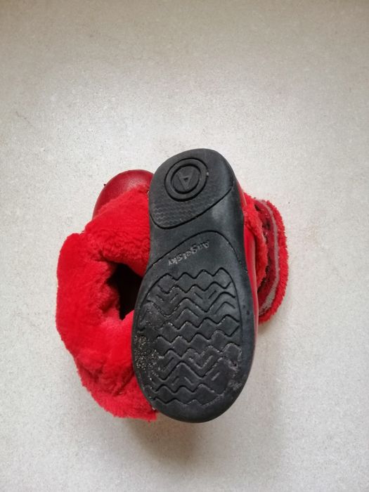 Продам сапожки на девочку