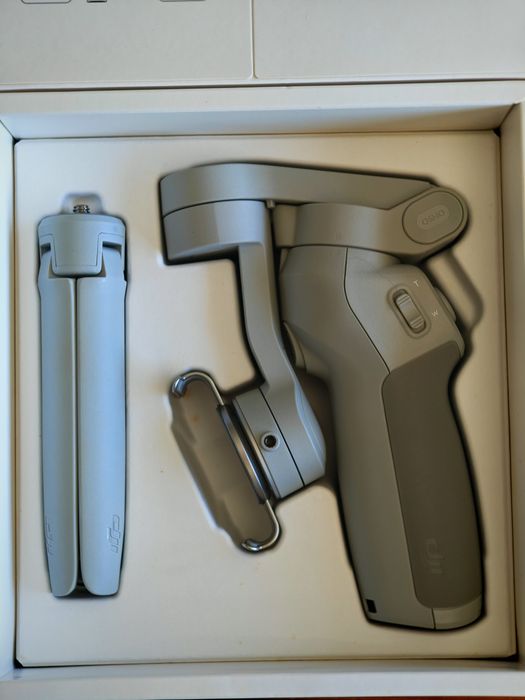 Estabilizador DJI Osmo Mobile 4 - Como Novo