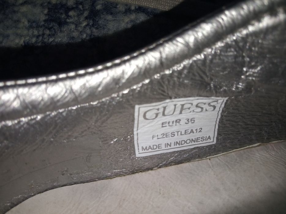 Кеды кожанные Guess