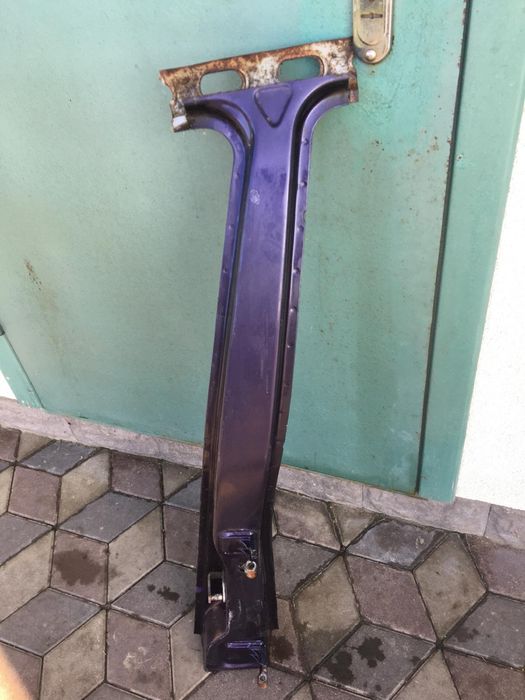 Стійка ліва середня нива шевроле 2006