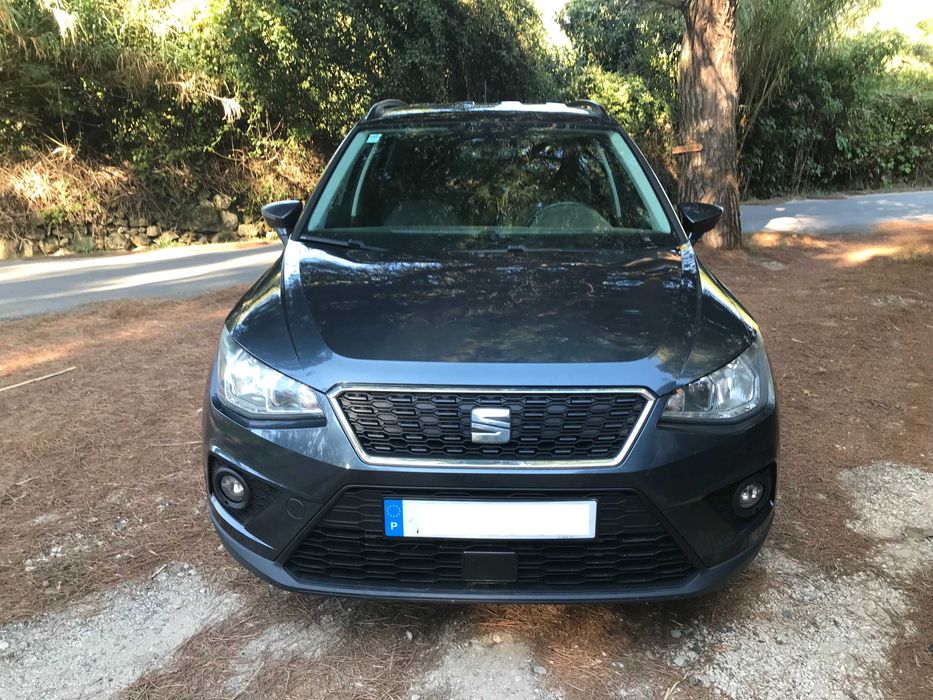 Seat Arona 1.0 TSI, em ótimo estado